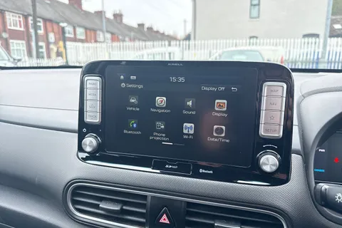 32 of 50 for Hyundai Kona 64kWh Premium Auto 5dr