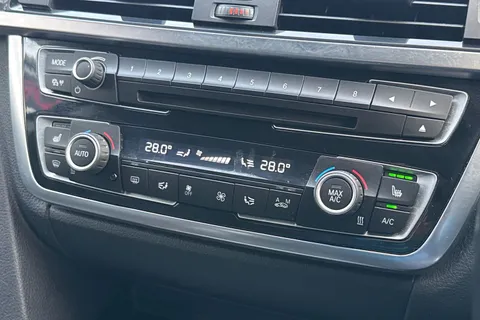 YG66SXT BMW 4 Series Gran Coupe 2.0 420i Luxury Euro 6 (s/s) 5dr Thumbnail #20