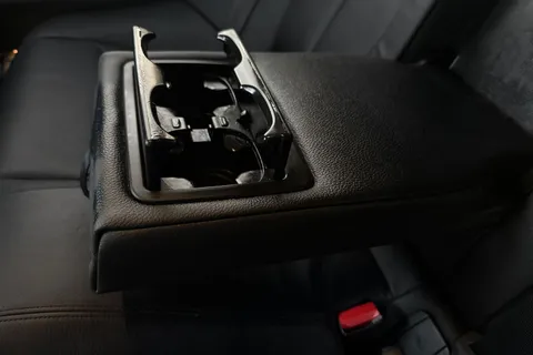 YG66SXT BMW 4 Series Gran Coupe 2.0 420i Luxury Euro 6 (s/s) 5dr Thumbnail #36