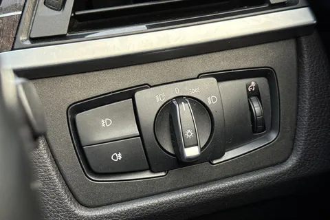 YG66SXT BMW 4 Series Gran Coupe 2.0 420i Luxury Euro 6 (s/s) 5dr Thumbnail #38