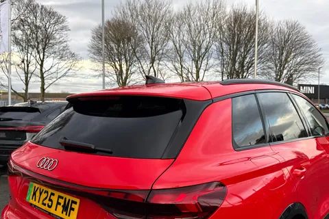 KY25FMF Audi Q6 E-Tron Q6 SUV S line e-tron performance  225,00 kW Thumbnail #36