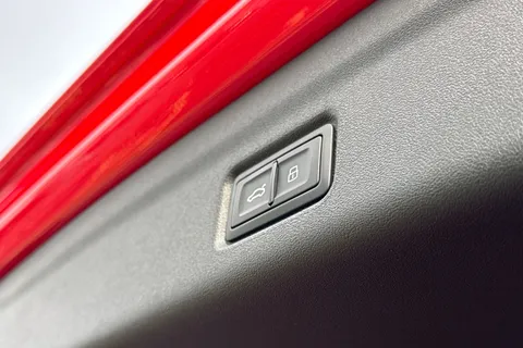 KY25FMF Audi Q6 E-Tron Q6 SUV S line e-tron performance  225,00 kW Thumbnail #38