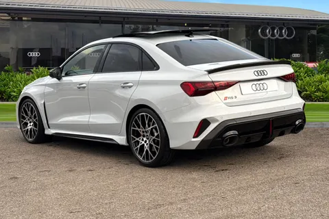  Audi RS 3 2.5 TFSI Carbon Vorsprung S Tronic quattro Euro 6 (s/s) 4dr Thumbnail #3