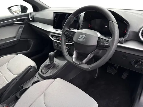  SEAT Ibiza 1.0 TSI FR First Edition DSG Euro 6 (s/s) 5dr Thumbnail #8