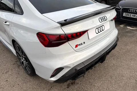  Audi RS 3 2.5 TFSI Carbon Vorsprung S Tronic quattro Euro 6 (s/s) 4dr Thumbnail #8