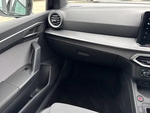  SEAT Ibiza 1.0 TSI FR First Edition DSG Euro 6 (s/s) 5dr Thumbnail #15