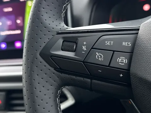  SEAT Ibiza 1.0 TSI FR First Edition DSG Euro 6 (s/s) 5dr Thumbnail #31