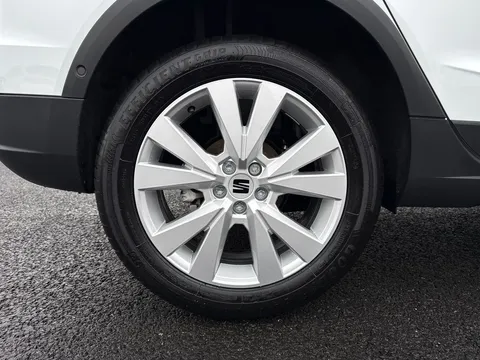  SEAT Arona 1.0 TSI FR First Edition DSG Euro 6 (s/s) 5dr Thumbnail #6