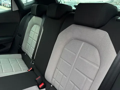  SEAT Arona 1.0 TSI FR First Edition DSG Euro 6 (s/s) 5dr Thumbnail #13