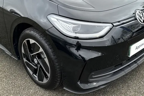 9 of 46 for Volkswagen ID.3 150kW Match Pro 59kWh 5dr Auto | 18'' Alloy Wheels | Ambient Lighting