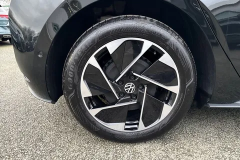 11 of 46 for Volkswagen ID.3 150kW Match Pro 59kWh 5dr Auto | 18'' Alloy Wheels | Ambient Lighting