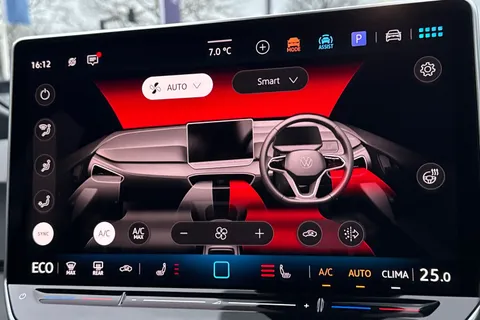 22 of 46 for Volkswagen ID.3 150kW Match Pro 59kWh 5dr Auto | 18'' Alloy Wheels | Ambient Lighting