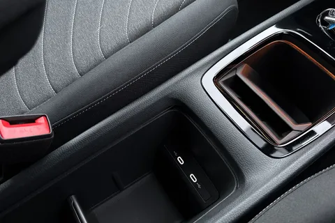 36 of 46 for Volkswagen ID.3 150kW Match Pro 59kWh 5dr Auto | 18'' Alloy Wheels | Ambient Lighting