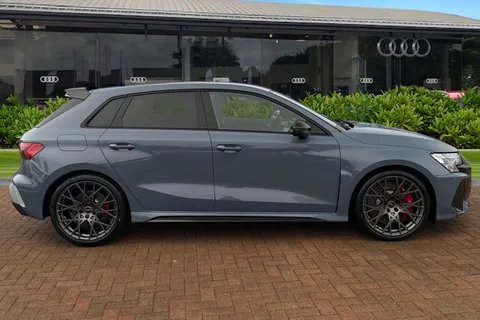  Audi RS 3 2.5 TFSI Carbon Black Sportback S Tronic quattro Euro 6 (s/s) 5dr Thumbnail #4