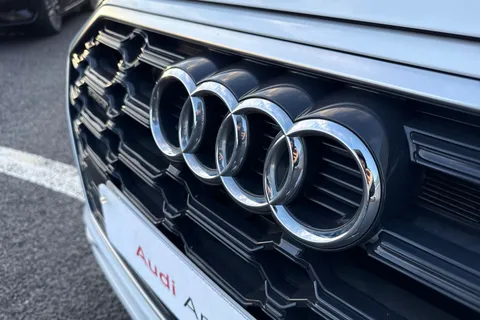 NL71XJF Audi Q5 S line 50 TFSI e quattro 299 PS S tronic Thumbnail #26