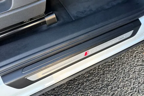 NL71XJF Audi Q5 S line 50 TFSI e quattro 299 PS S tronic Thumbnail #45