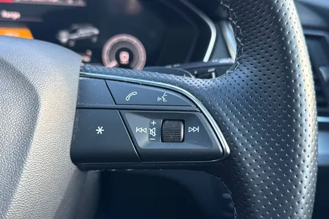 NL71XJF Audi Q5 S line 50 TFSI e quattro 299 PS S tronic Thumbnail #52