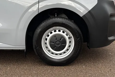 BG25EDX Volkswagen Transporter 2.0 TDI 150 Commerce Plus Van Auto Thumbnail #7