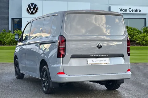 PJ75YDH Volkswagen Transporter T28 Panel Van Commerce Pro SWB 110 PS 2.0 TDI 6sp Manual Thumbnail #3