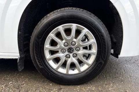 PJ75WBV Volkswagen Transporter T28 Panel Van Commerce Pro SWB 110 PS 2.0 TDI 6sp Manual Thumbnail #11