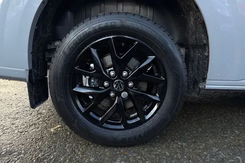 PJ75YDH Volkswagen Transporter T28 Panel Van Commerce Pro SWB 110 PS 2.0 TDI 6sp Manual Thumbnail #13