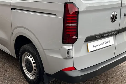 BG25EDX Volkswagen Transporter 2.0 TDI 150 Commerce Plus Van Auto Thumbnail #16