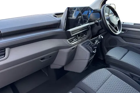 PJ75YDH Volkswagen Transporter T28 Panel Van Commerce Pro SWB 110 PS 2.0 TDI 6sp Manual Thumbnail #15