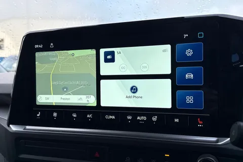 PJ75YDH Volkswagen Transporter T28 Panel Van Commerce Pro SWB 110 PS 2.0 TDI 6sp Manual Thumbnail #17