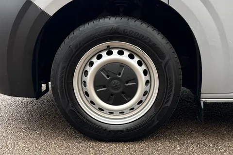 BG25EDX Volkswagen Transporter 2.0 TDI 150 Commerce Plus Van Auto Thumbnail #22