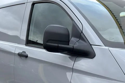 BG25EDX Volkswagen Transporter 2.0 TDI 150 Commerce Plus Van Auto Thumbnail #27