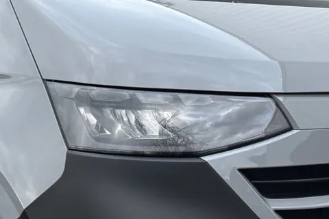 BG25EDX Volkswagen Transporter 2.0 TDI 150 Commerce Plus Van Auto Thumbnail #28