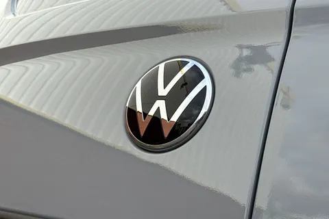 BG25EDX Volkswagen Transporter 2.0 TDI 150 Commerce Plus Van Auto Thumbnail #36