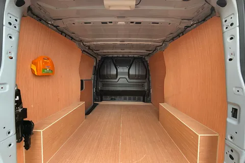 BG25EDX Volkswagen Transporter 2.0 TDI 150 Commerce Plus Van Auto Thumbnail #44