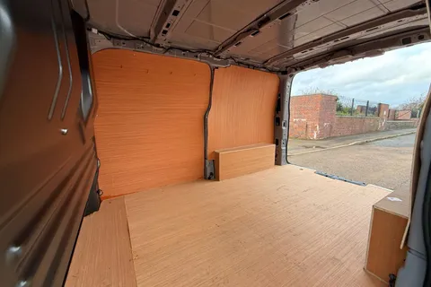 BG25EDX Volkswagen Transporter 2.0 TDI 150 Commerce Plus Van Auto Thumbnail #46