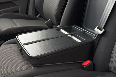 BG25EDX Volkswagen Transporter 2.0 TDI 150 Commerce Plus Van Auto Thumbnail #54