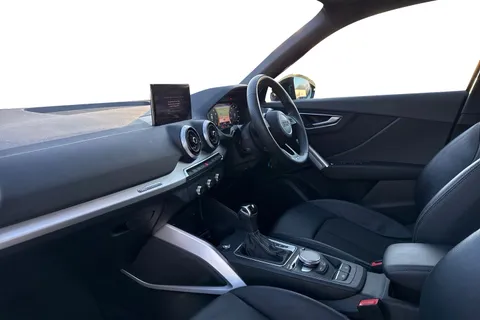 PX73YMT Audi Q2 S line 35 TFSI  150 PS S tronic Thumbnail #15