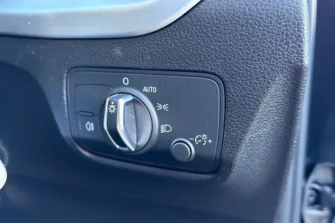 PX73YMT Audi Q2 S line 35 TFSI  150 PS S tronic Thumbnail #46