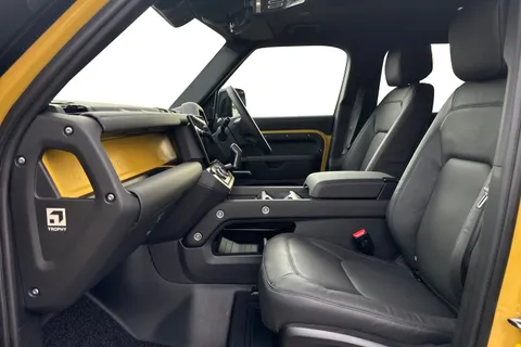  Land Rover Defender 110 3.0 D350 MHEV Trophy Edition Deep Sandglow Auto 4WD Euro 6 (s/s) 5dr Thumbnail #4