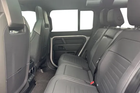  Land Rover Defender 110 4.4 P635 V8 MHEV OCTA Auto 4WD Euro 6 (s/s) 5dr Thumbnail #5