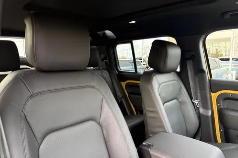  Land Rover Defender 110 3.0 D350 MHEV Trophy Edition Deep Sandglow Auto 4WD Euro 6 (s/s) 5dr Thumbnail #11