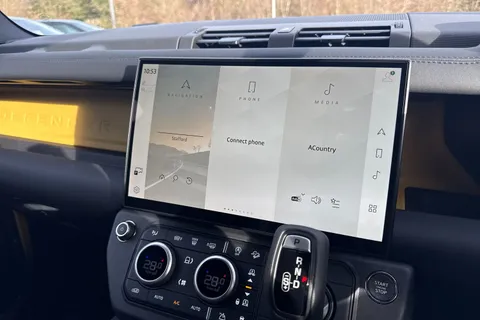  Land Rover Defender 110 3.0 D350 MHEV Trophy Edition Deep Sandglow Auto 4WD Euro 6 (s/s) 5dr Thumbnail #21