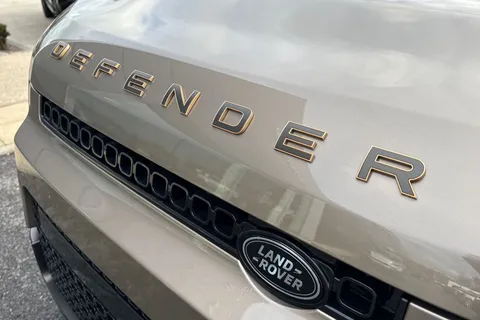  Land Rover Defender 110 4.4P V8 MHEV OCTA Auto 4WD Euro 6 (s/s) 5dr Thumbnail #23