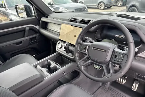  Land Rover Defender 110 4.4 P635 V8 MHEV OCTA Auto 4WD Euro 6 (s/s) 5dr Thumbnail #28