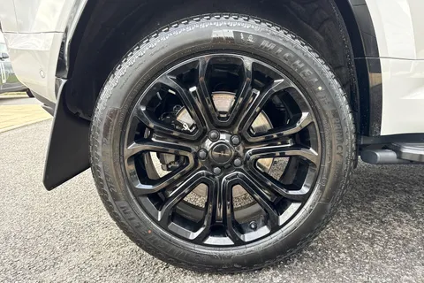  Land Rover Defender 110 4.4 P635 V8 MHEV OCTA Auto 4WD Euro 6 (s/s) 5dr Thumbnail #34