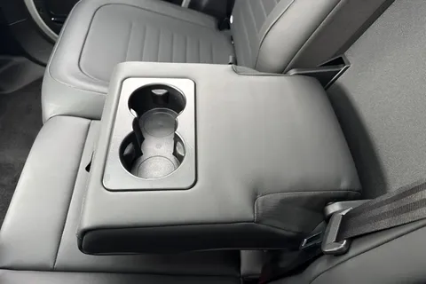  Land Rover Defender 110 4.4 P635 V8 MHEV OCTA Auto 4WD Euro 6 (s/s) 5dr Thumbnail #44