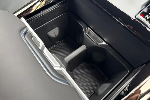  Land Rover Range Rover Sport 3.0 D300 MHEV Dynamic SE Auto 4WD Euro 6 (s/s) 5dr Thumbnail #48