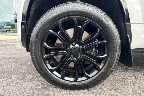  Land Rover Defender 110 4.4 P635 V8 MHEV OCTA Auto 4WD Euro 6 (s/s) 5dr Thumbnail #48