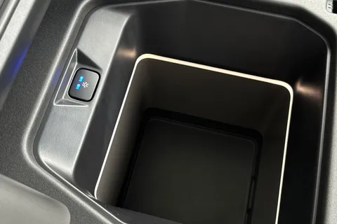  Land Rover Defender 110 4.4 P635 V8 MHEV OCTA Auto 4WD Euro 6 (s/s) 5dr Thumbnail #52