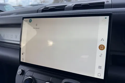  Land Rover Defender 110 4.4 P635 V8 MHEV OCTA Auto 4WD Euro 6 (s/s) 5dr Thumbnail #57