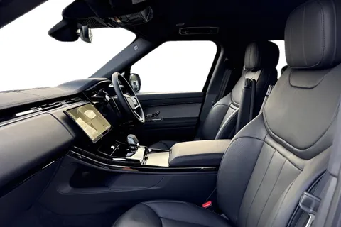  Land Rover Range Rover Sport 3.0 P460e 38.2kWh Dynamic SE Auto 4WD Euro 6 (s/s) 5dr Thumbnail #4